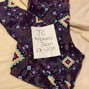LuLaRoe leggings. Size TC.  Used
